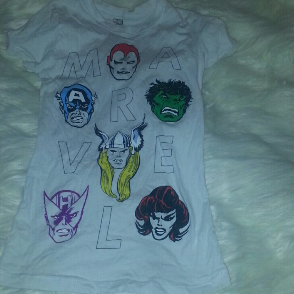 Marvel graphic t